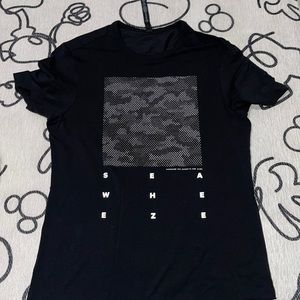 Mens Lululemon tshirt